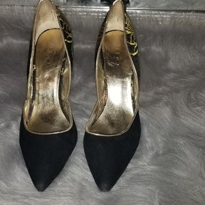 *3 inch velvet Aldo pumps*